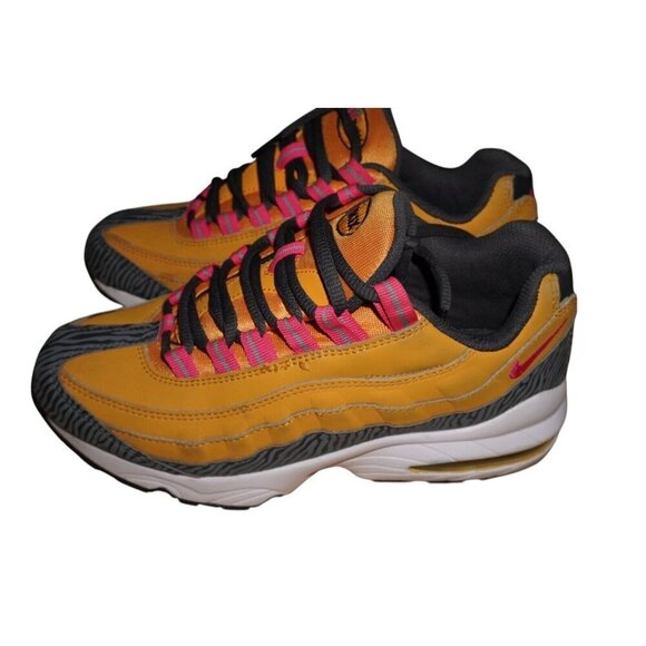 2013 Nike Air Max 95 Gold/Pink/Anthracite Running Shoes! Size 5.5Y - Picture 5 of 14